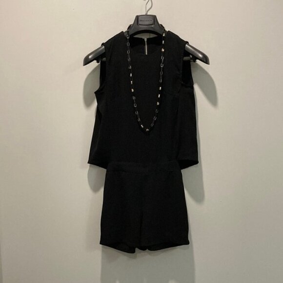 Misslook Black Sleeveless Romper Shorts​​​ - Picture 4 of 12